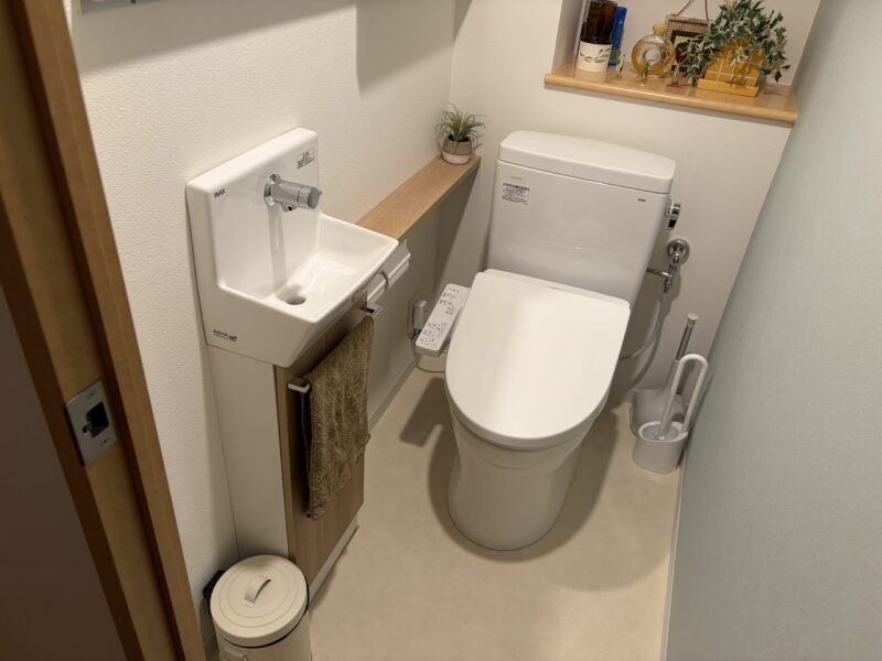 香芝市「家族みんなが気持ちよく使えるトイレに」トイレリフォーム リフォーム後の写真 1