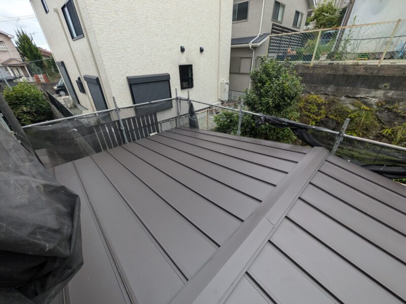 生駒市「住まいのお困りごと、まとめて解決」屋根カバー工法・浴室・トイレリフォーム リフォーム後の写真 1